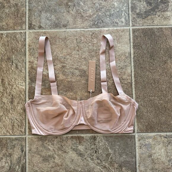 Skims No Show Unlined Demi Bra Clay Size 32C - Picture 1 of 9